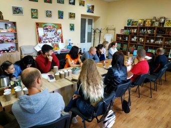 05 листопада 2021 року амбасадорка Яна Твереза влаштувала блог-кафе в Ольгінській громаді